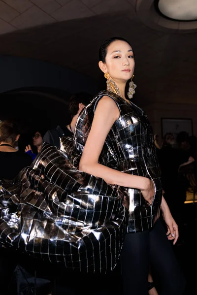Look 12
